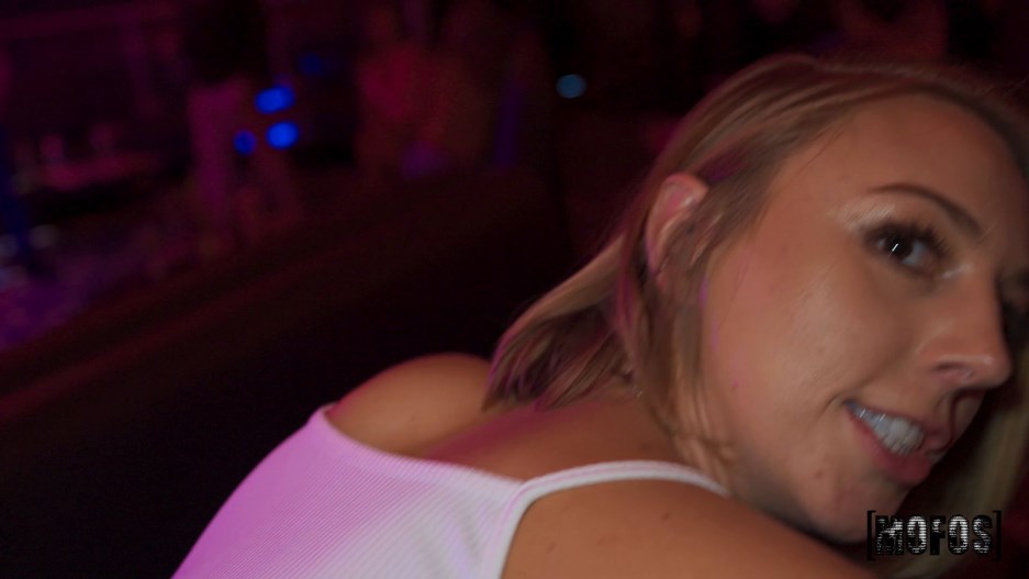 Let's Post It with Lovely Lo in Strip Club Makes His GF Horny